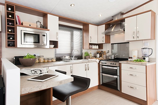 Fully fitted modern kitchens